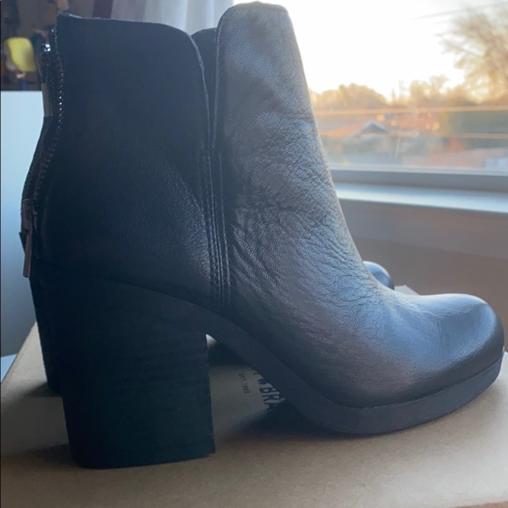 LUCKY BRAND BLACK LEATHER BOOTS, SZ 7.5, NEVERWORN